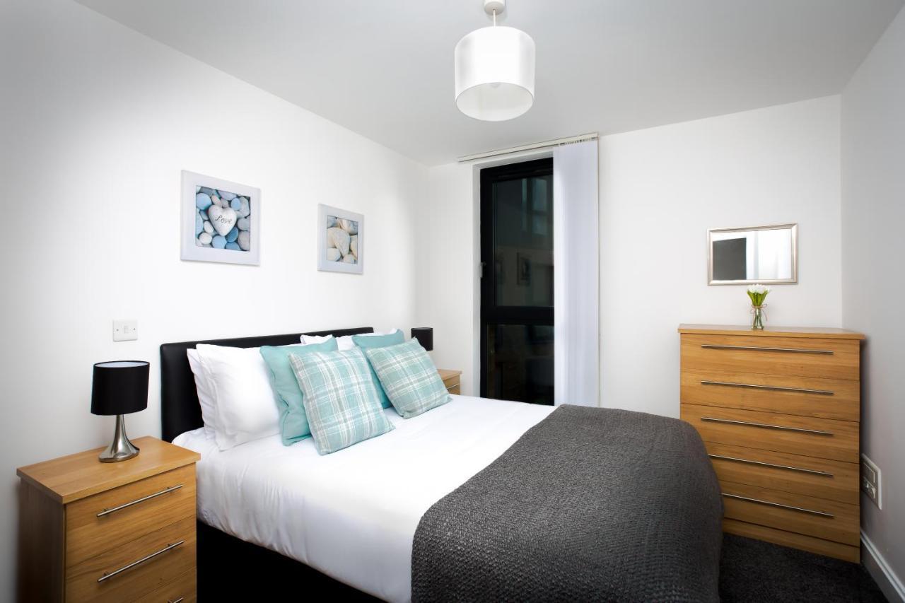 Absolute Stays On Essex - Chinatown - Hippodrome - Alexandra Theatre - Bull Ring - The Rep - B'Ham Intl Airport - Free Wifi - Free Parking - Contractors - Corporates Birmingham Buitenkant foto