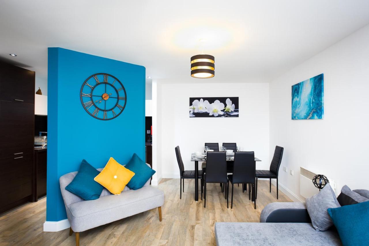 Absolute Stays On Essex - Chinatown - Hippodrome - Alexandra Theatre - Bull Ring - The Rep - B'Ham Intl Airport - Free Wifi - Free Parking - Contractors - Corporates Birmingham Buitenkant foto
